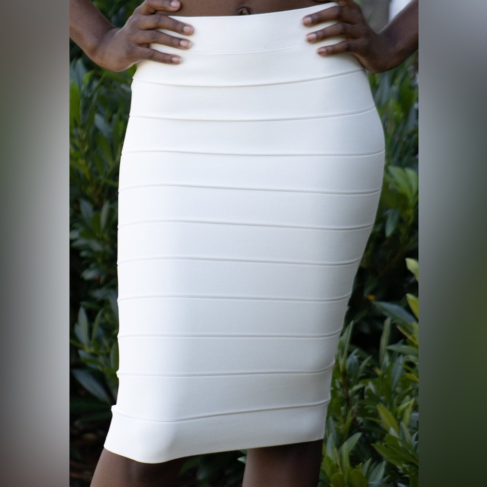 BCBGMAXAZRIA LIGHT BLUE RIBBED BANDAGE PENCIL SKIRT SIZE XXS